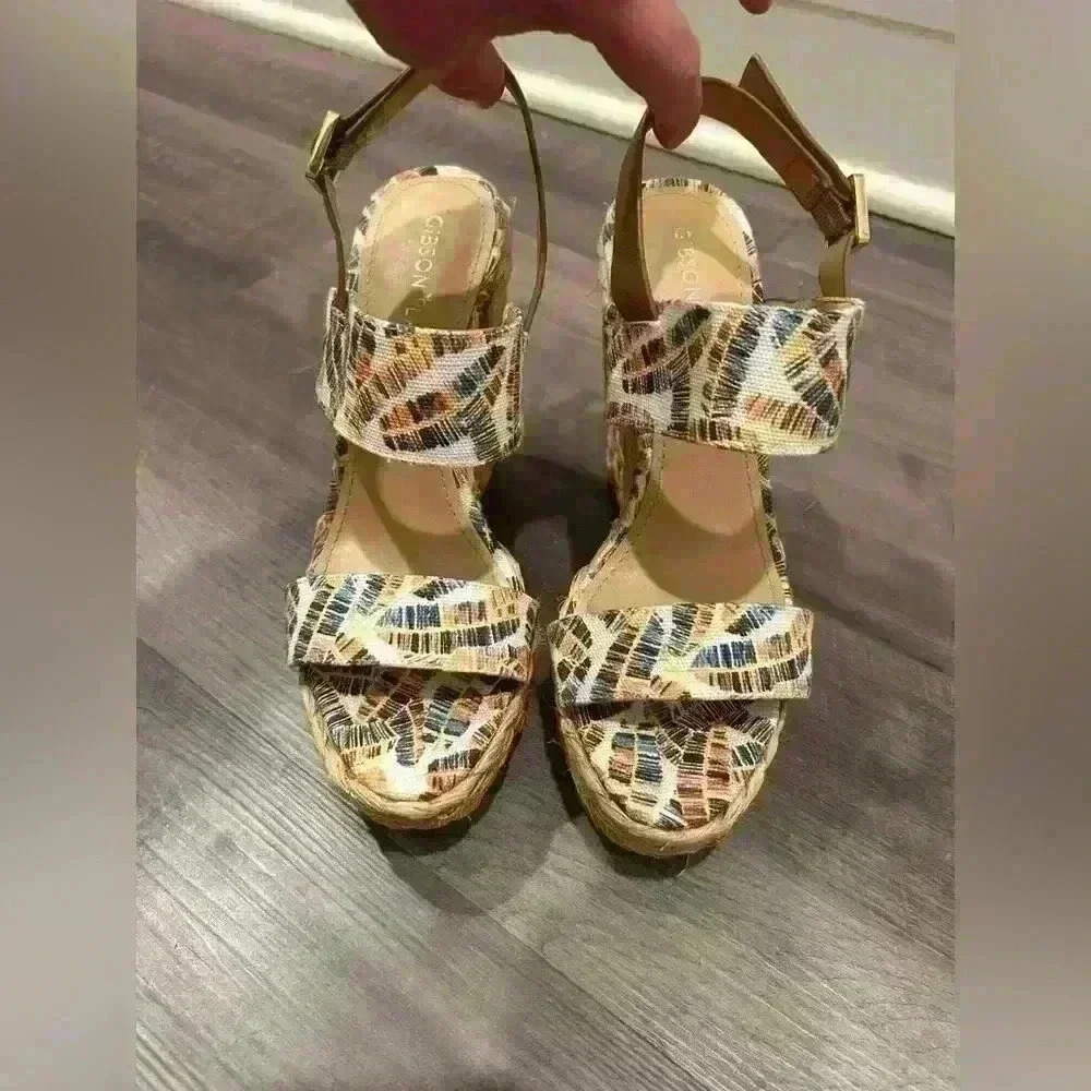 Gibson Latimer wedge| floral | size 7.5